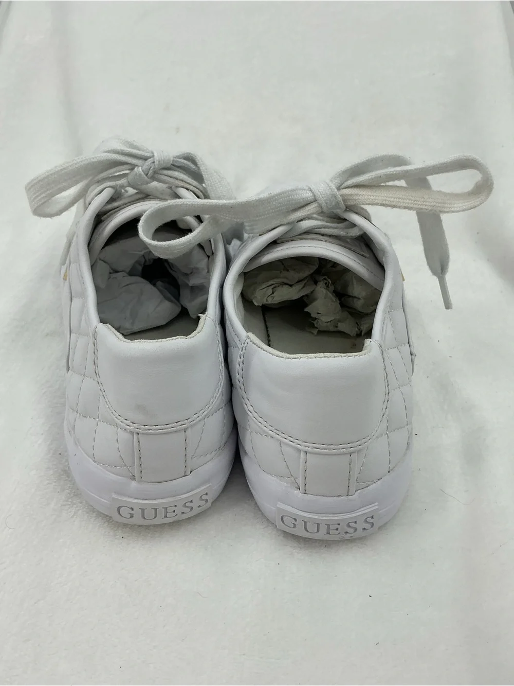 Guess White Quilted Sneakers with Gold Accents b56